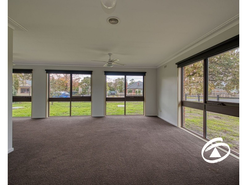 21 Main Street, Nar Nar Goon VIC 3812