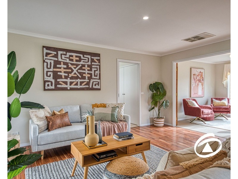 12 Buchan Green, Pakenham VIC 3810