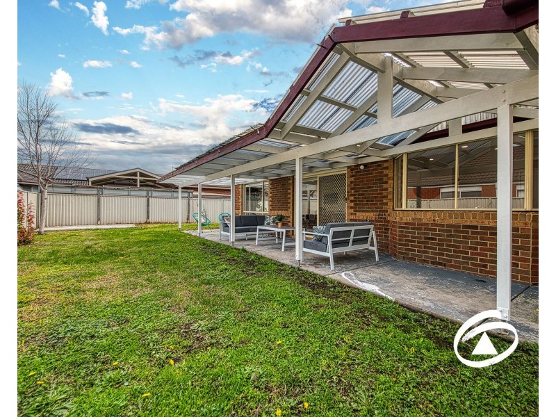 12 Buchan Green, Pakenham VIC 3810