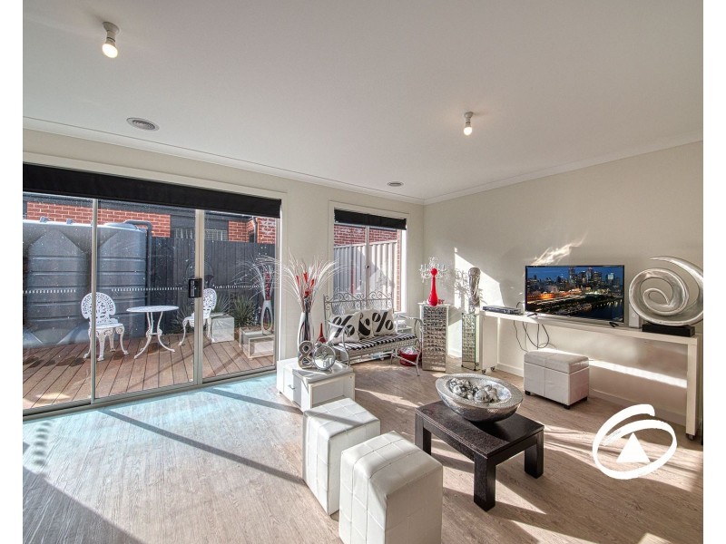 11 Woodlet Place, Pakenham VIC 3810