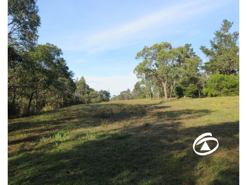 60 Croft Road, Nar Nar Goon North VIC 3812