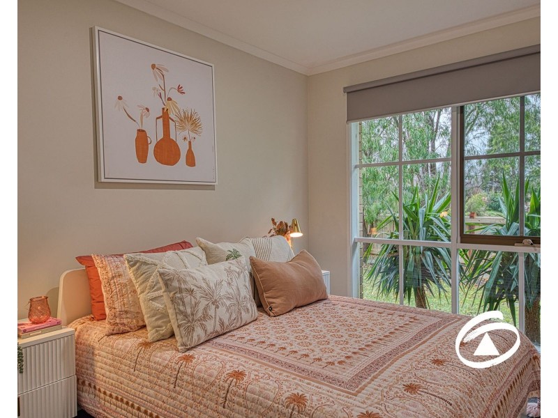 35 Simon Drive, Pakenham VIC 3810