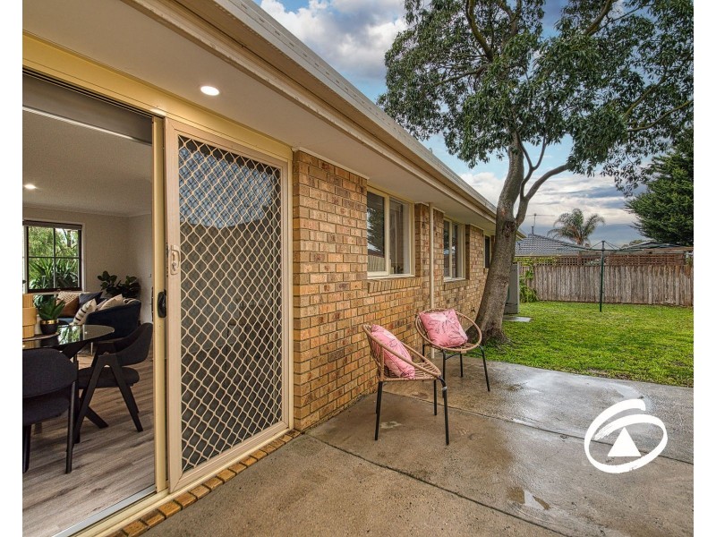 35 Simon Drive, Pakenham VIC 3810