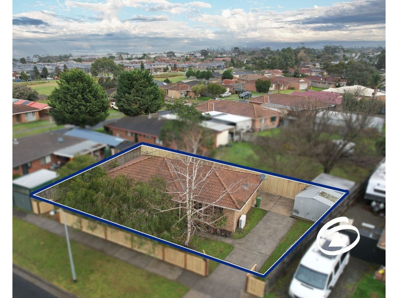 35 Simon Drive, Pakenham VIC 3810