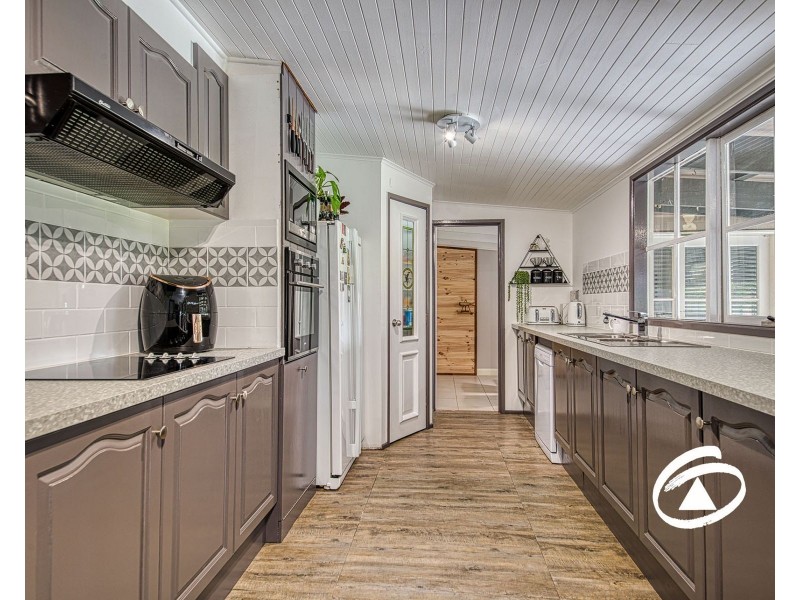 14 Browning Road, Nar Nar Goon VIC 3812