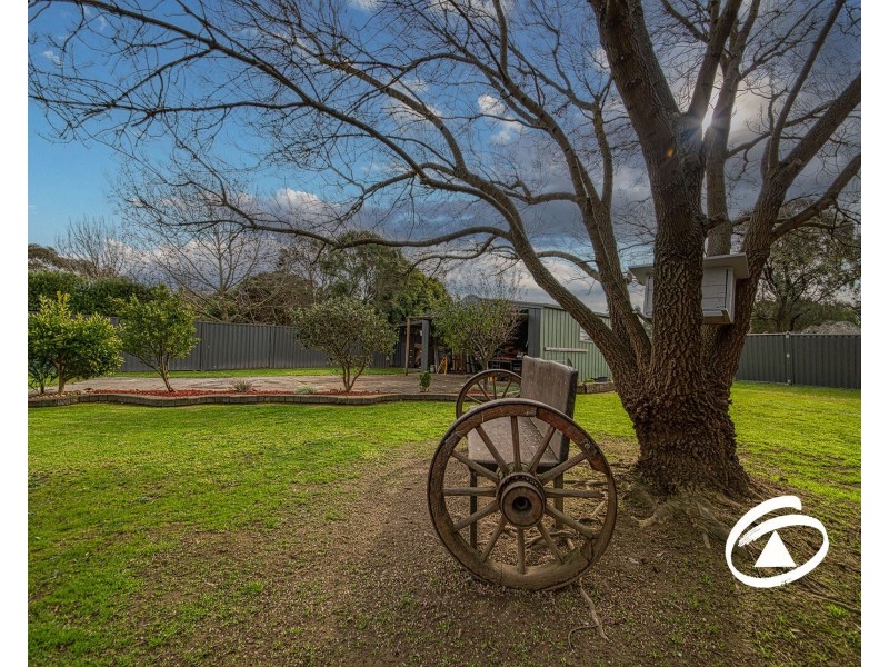 14 Browning Road, Nar Nar Goon VIC 3812