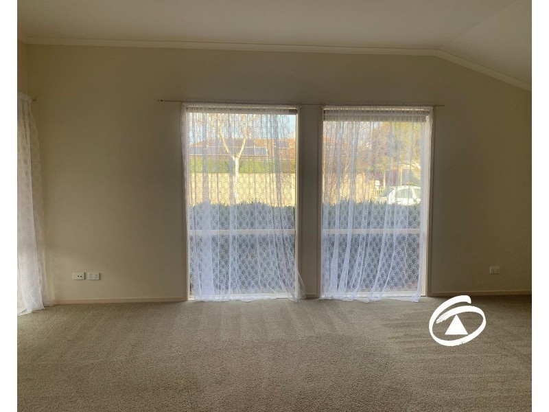 13 Alison Close, Pakenham VIC 3810