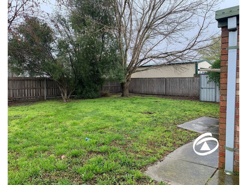 13 Alison Close, Pakenham VIC 3810