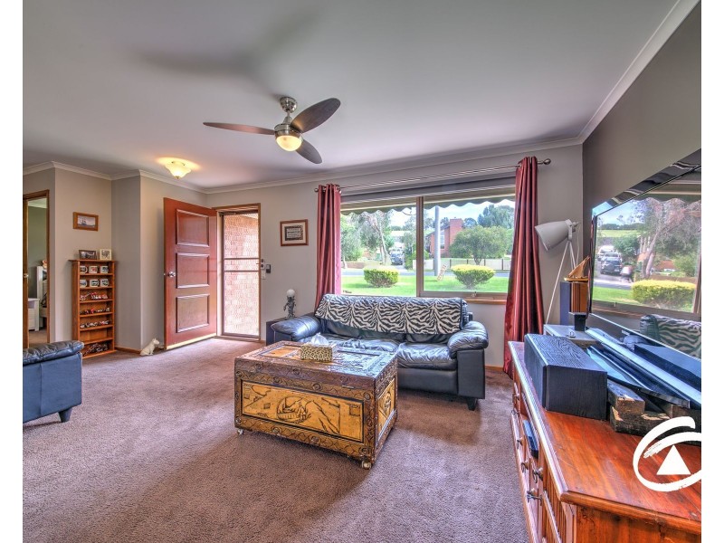 138 Duncan Drive, Pakenham VIC 3810