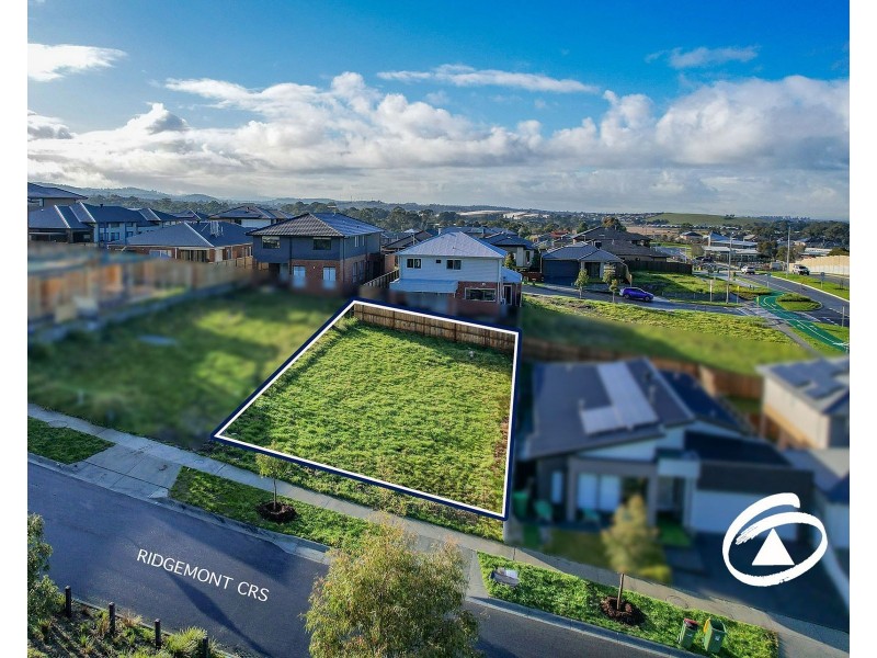 6 Ridgewell Crescent, Officer VIC 3809