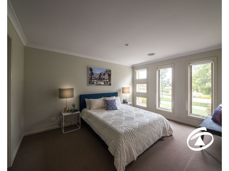 15 Markbeech Crescent, Officer VIC 3809