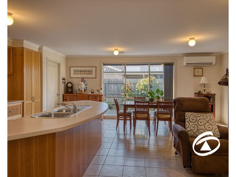 12 Royanne Close, Bunyip VIC 3815