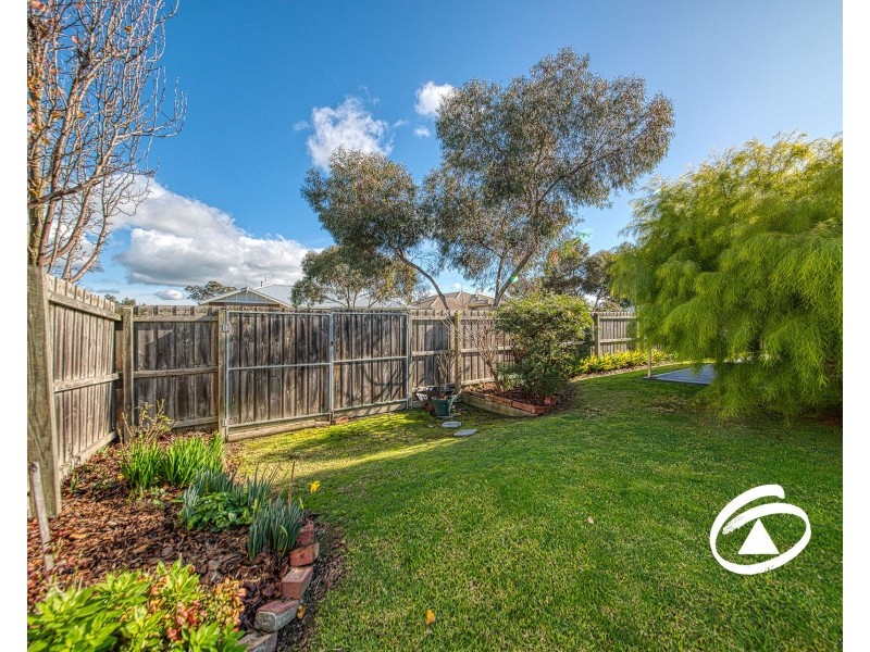 12 Royanne Close, Bunyip VIC 3815