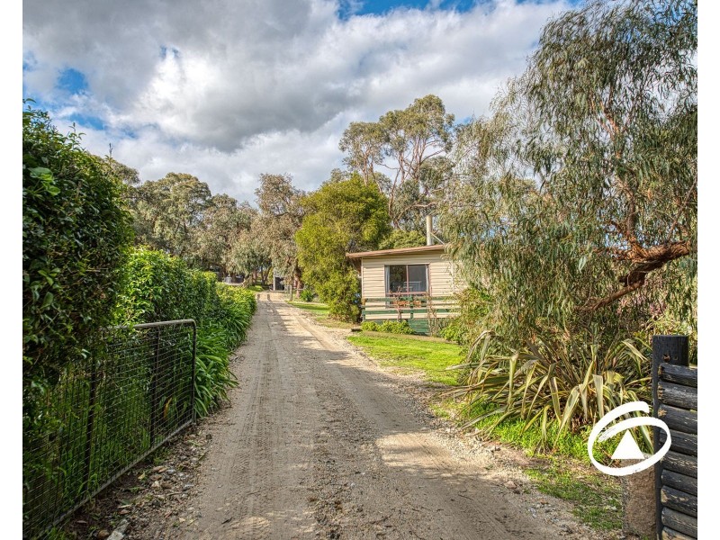72 Manoora Road, Maryknoll VIC 3812