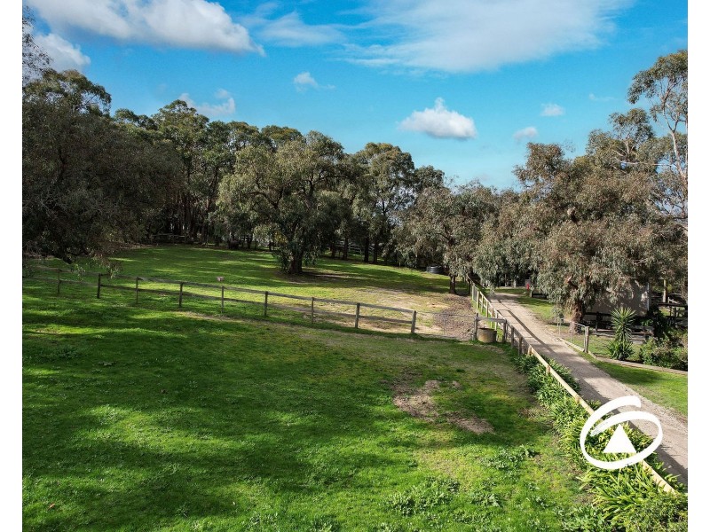 72 Manoora Road, Maryknoll VIC 3812