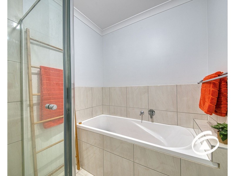 13 Turquoise Walk, Officer VIC 3809