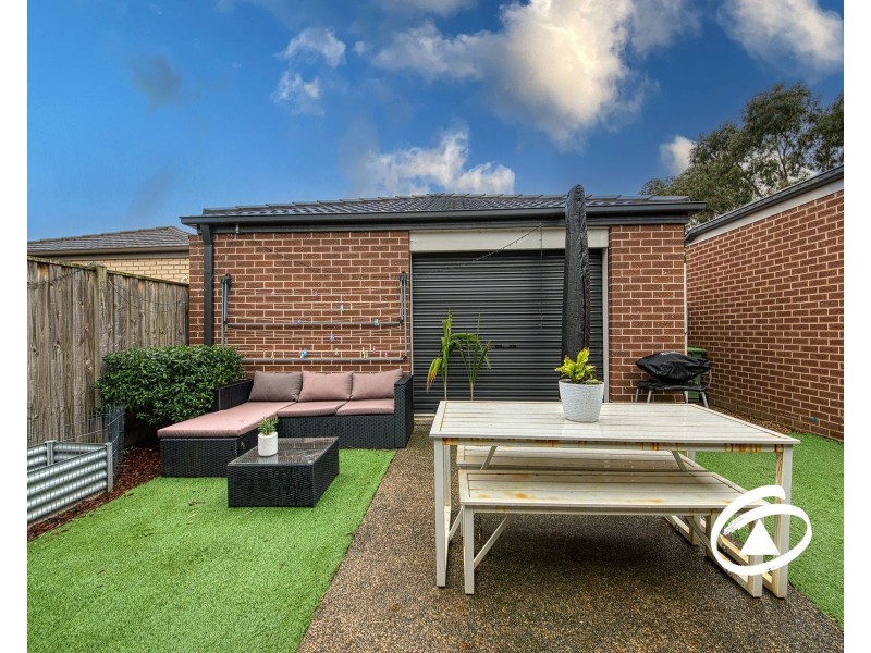 13 Turquoise Walk, Officer VIC 3809