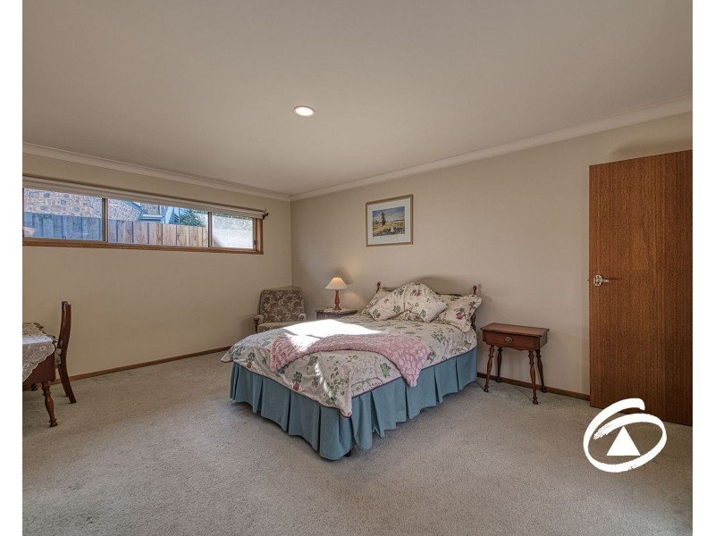 7 McCaffery Rise, Pakenham VIC 3810
