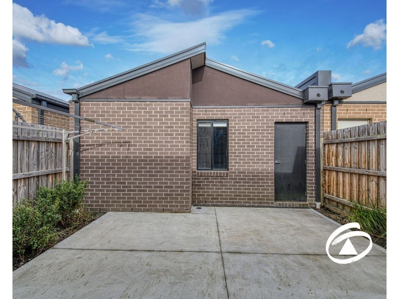 7 Fadden Mews, Officer VIC 3809