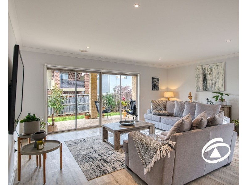 17 Bowood Street, Officer VIC 3809