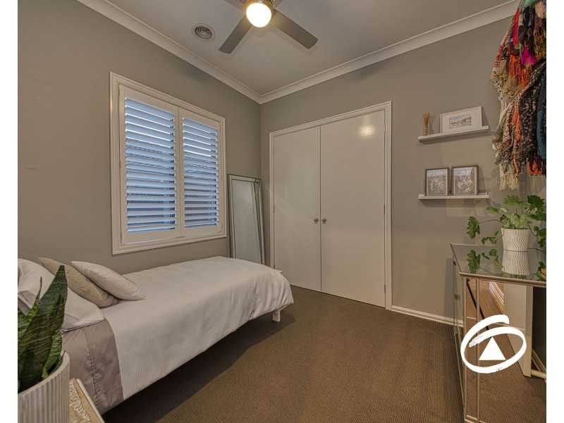 8 Maggiore Crescent, Pakenham VIC 3810