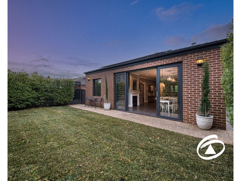 8 Maggiore Crescent, Pakenham VIC 3810