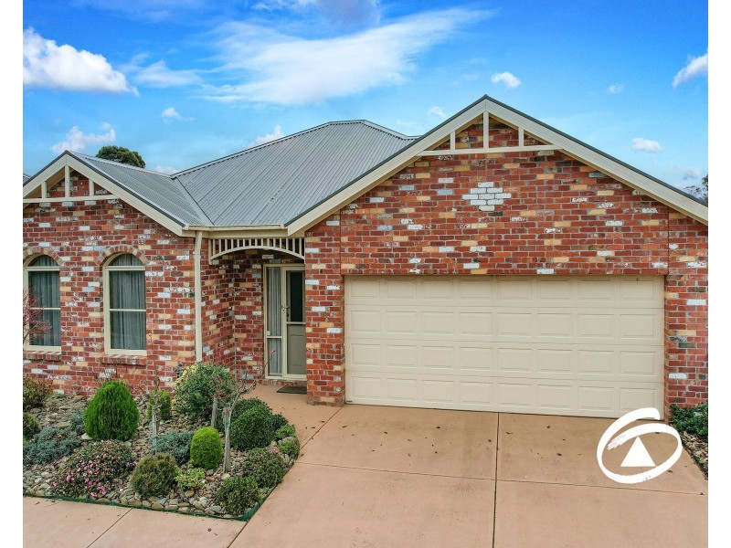 18/1 Malouf Court, Pakenham VIC 3810