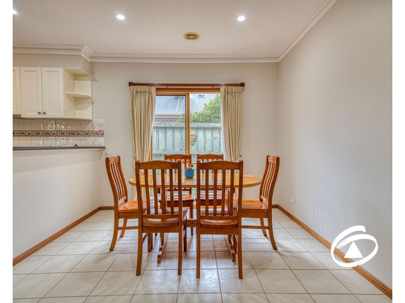 18/1 Malouf Court, Pakenham VIC 3810