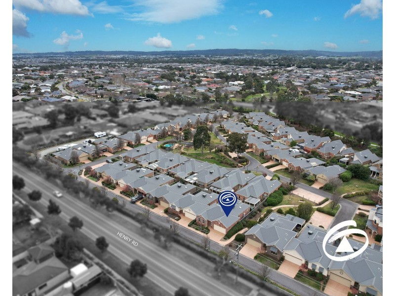 18/1 Malouf Court, Pakenham VIC 3810