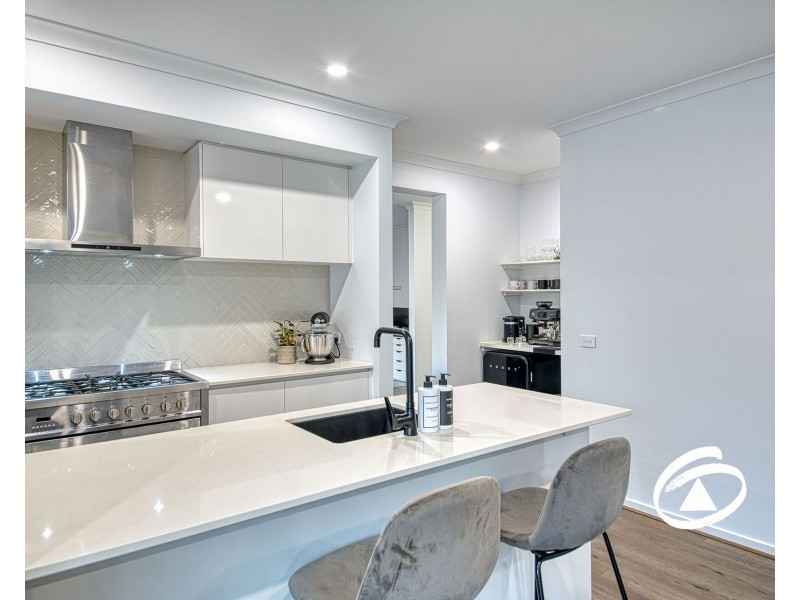 22 Ridgewell Crescent, Officer VIC 3809