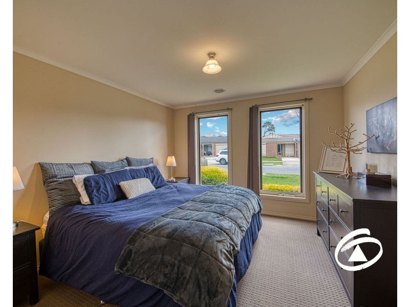 69 Melissa Way, Pakenham VIC 3810