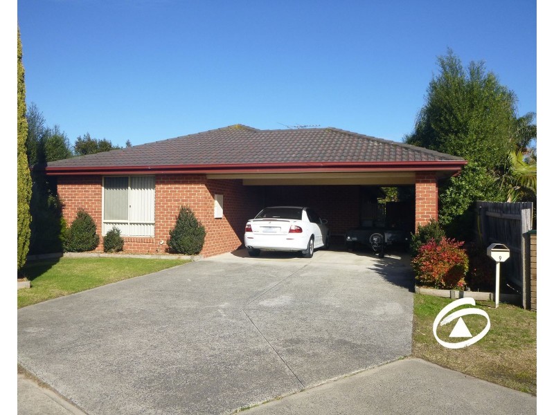 9 Claire Close, Pakenham VIC 3810