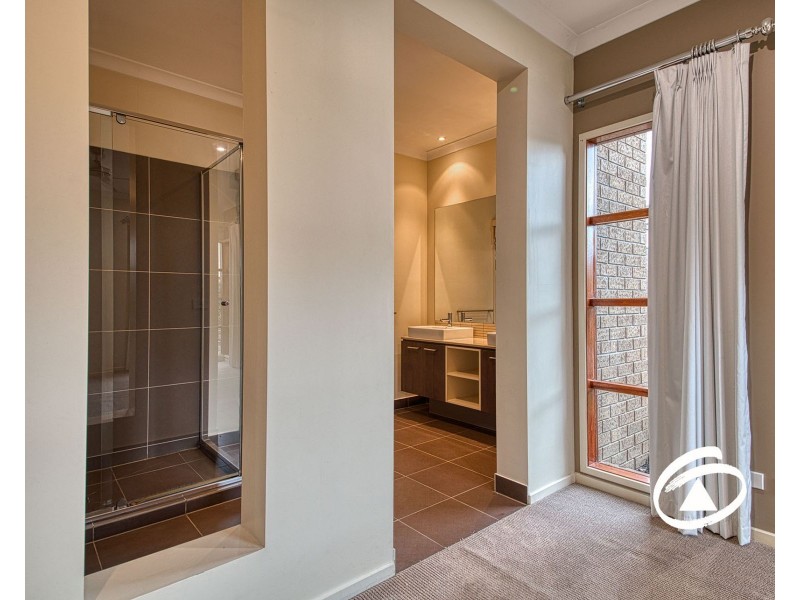 15 Kooyong Close, Officer VIC 3809