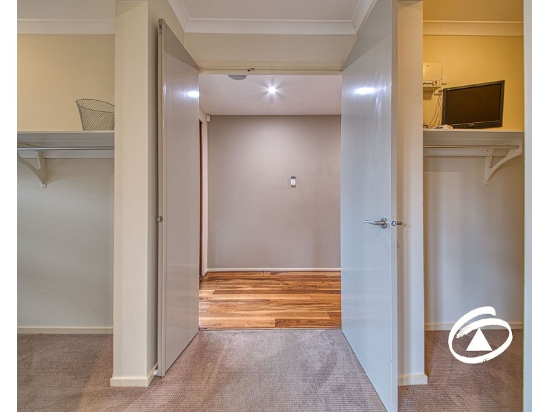 15 Kooyong Close, Officer VIC 3809