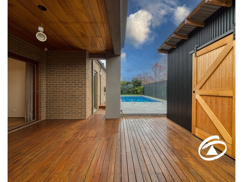 15 Kooyong Close, Officer VIC 3809