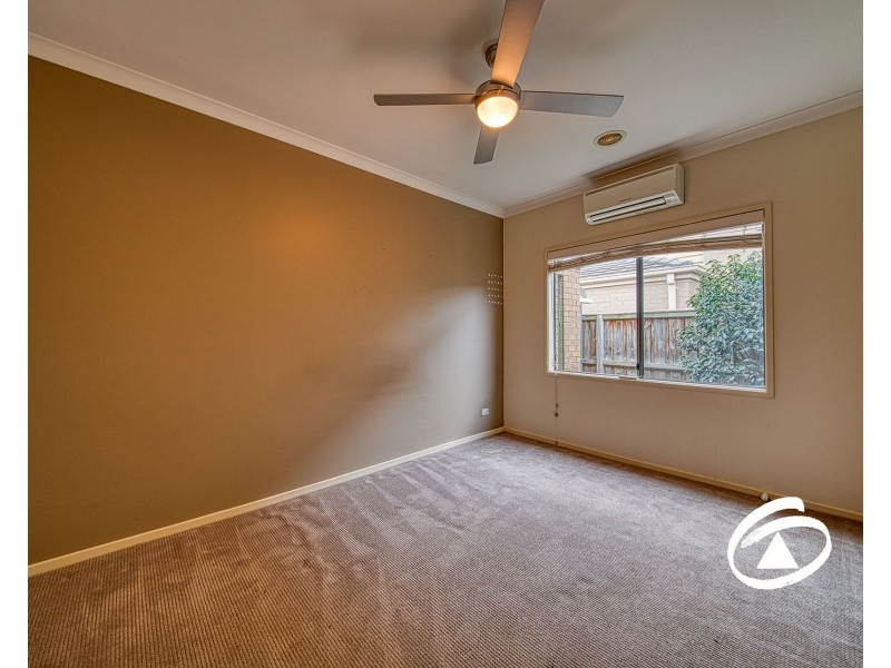 15 Kooyong Close, Officer VIC 3809