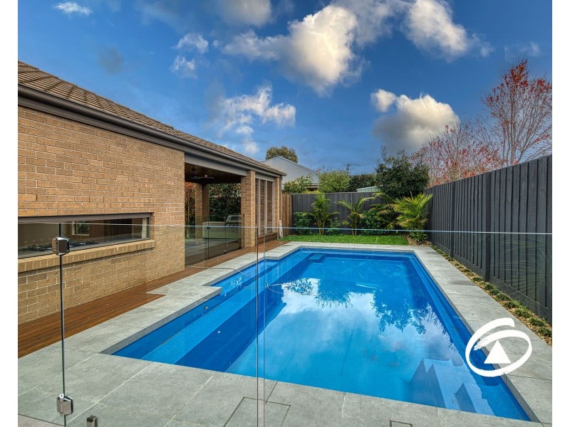 15 Kooyong Close, Officer VIC 3809