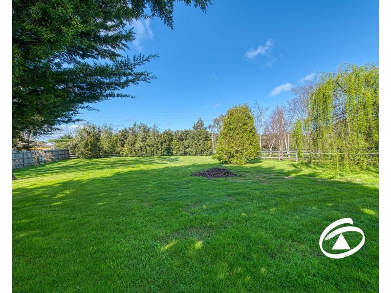 23-25 Riverside Avenue, Bunyip VIC 3815