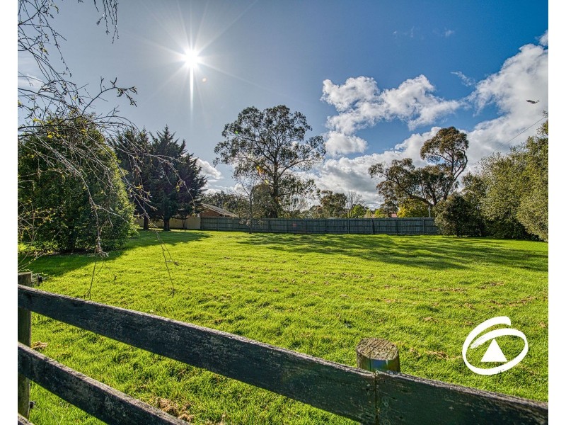 23-25 Riverside Avenue, Bunyip VIC 3815