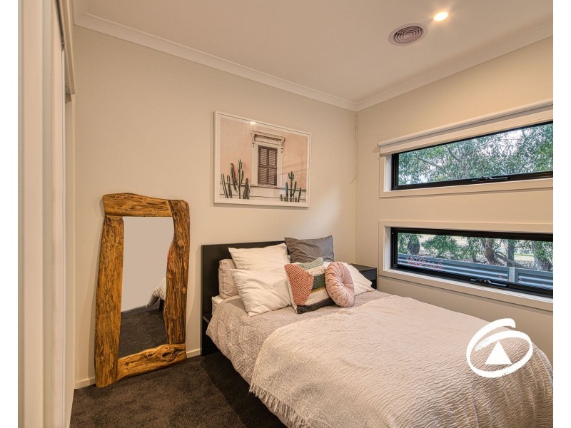 292 Rix Road, Officer VIC 3809