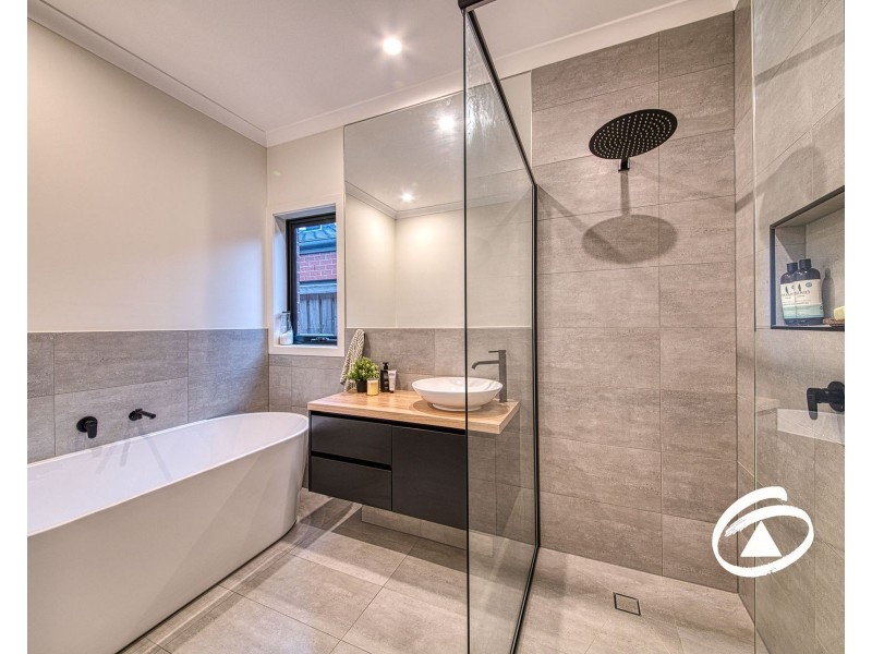 292 Rix Road, Officer VIC 3809