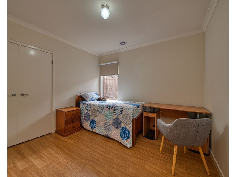 25 Penshurst Crescent, Officer VIC 3809