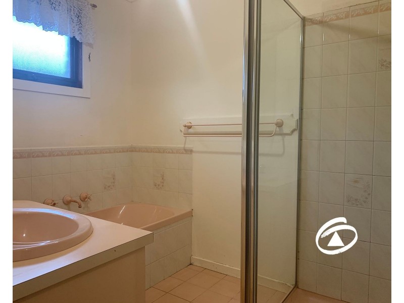 54 Bluegrass Crescent, Pakenham VIC 3810