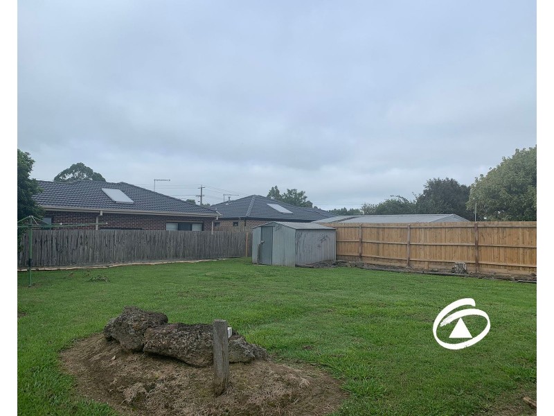 54 Bluegrass Crescent, Pakenham VIC 3810