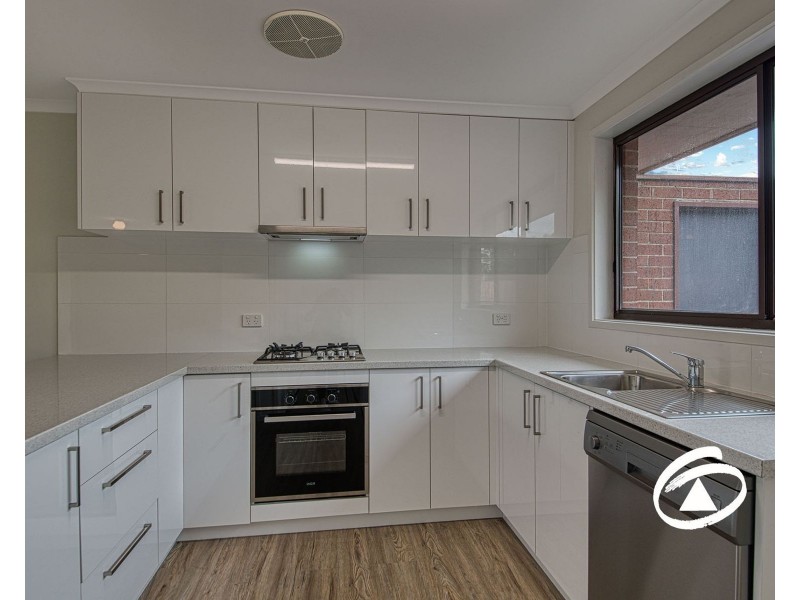 2/23 Main Street, Pakenham VIC 3810