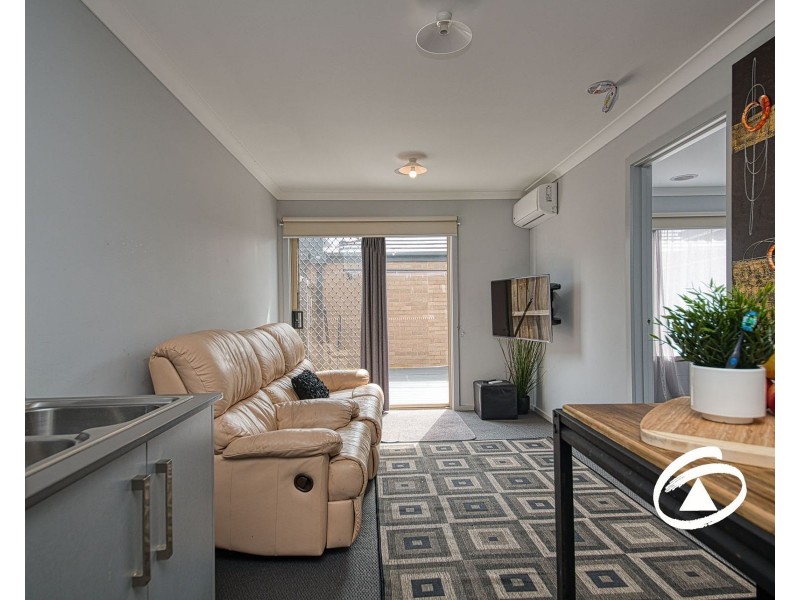 42 Henry Street, Pakenham VIC 3810