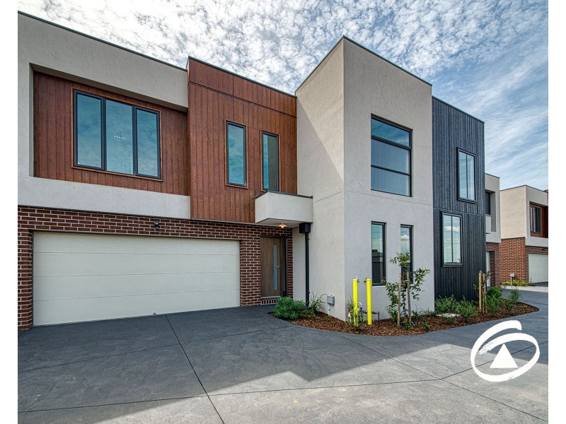 4/18 Bayview Road, Officer VIC 3809