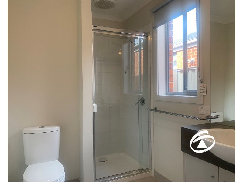 18 Romina Street, Pakenham VIC 3810