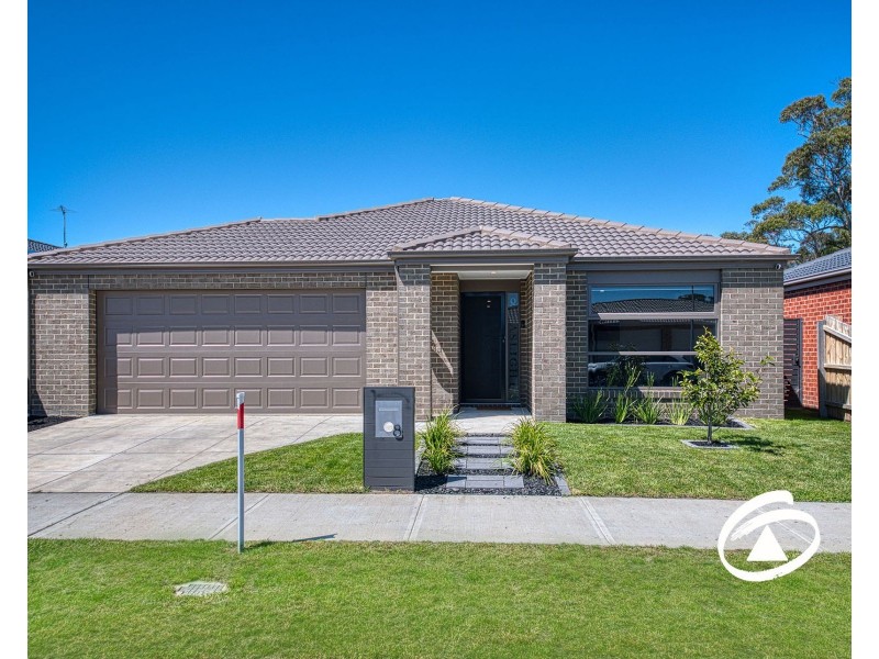 8 Gaslight Street, Longwarry VIC 3816