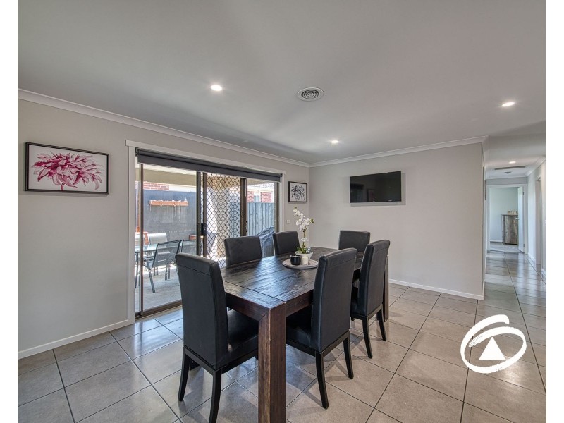 8 Gaslight Street, Longwarry VIC 3816